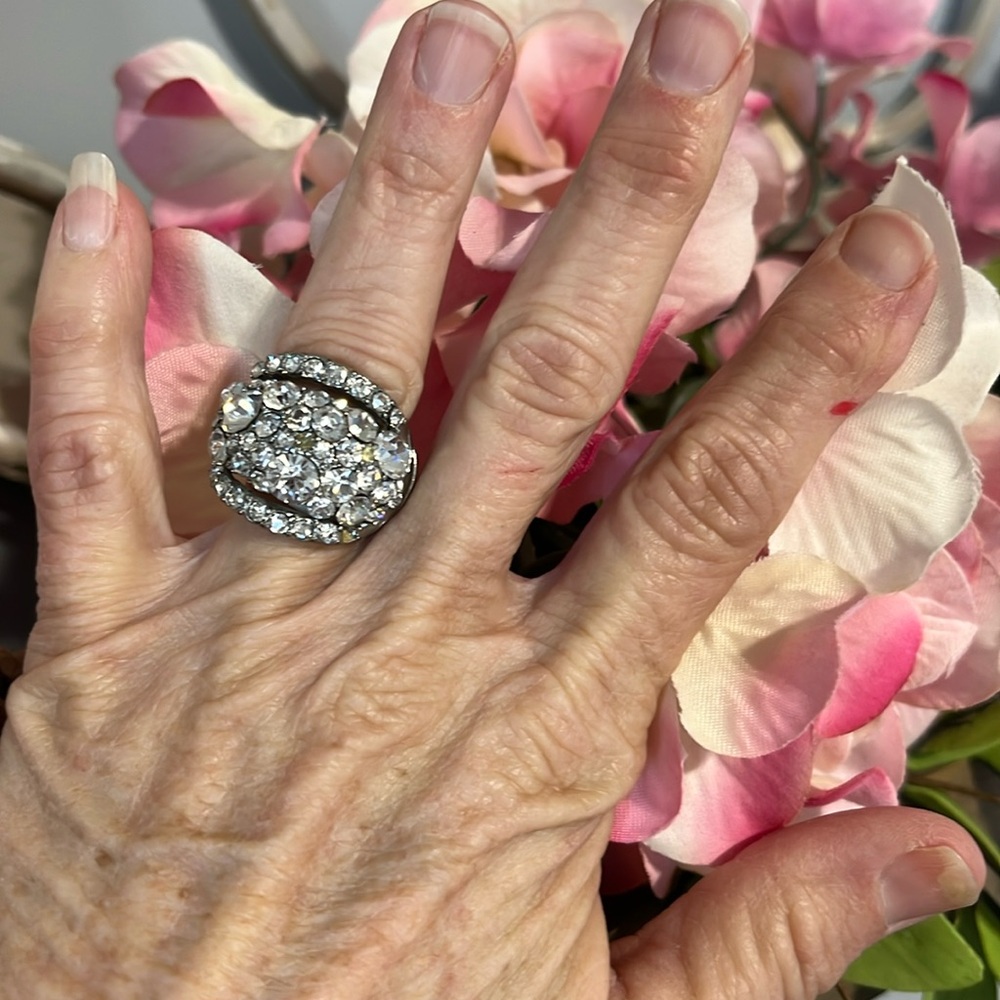 Big Rhinestone Ring Wedding Cocktail Expanday - Picture 5 of 16